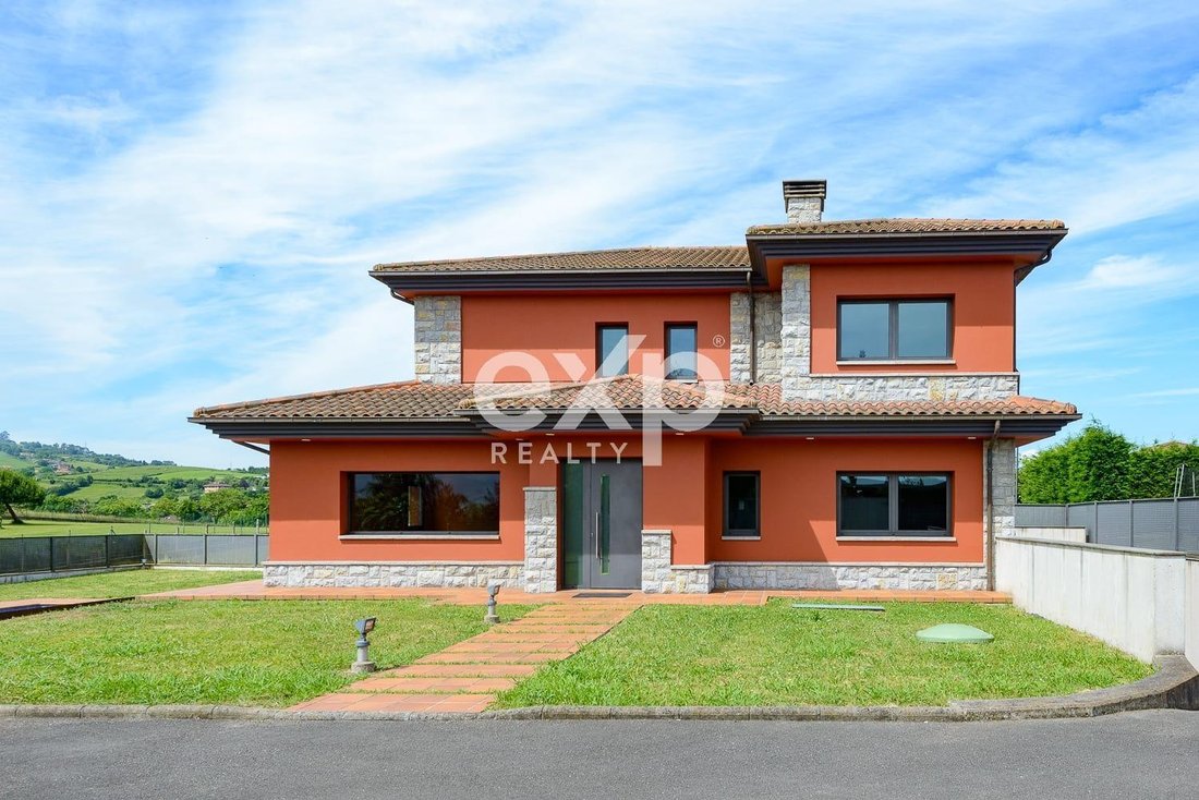 House in Gijon / Xixon, Asturias, Spain 2 - 18123537