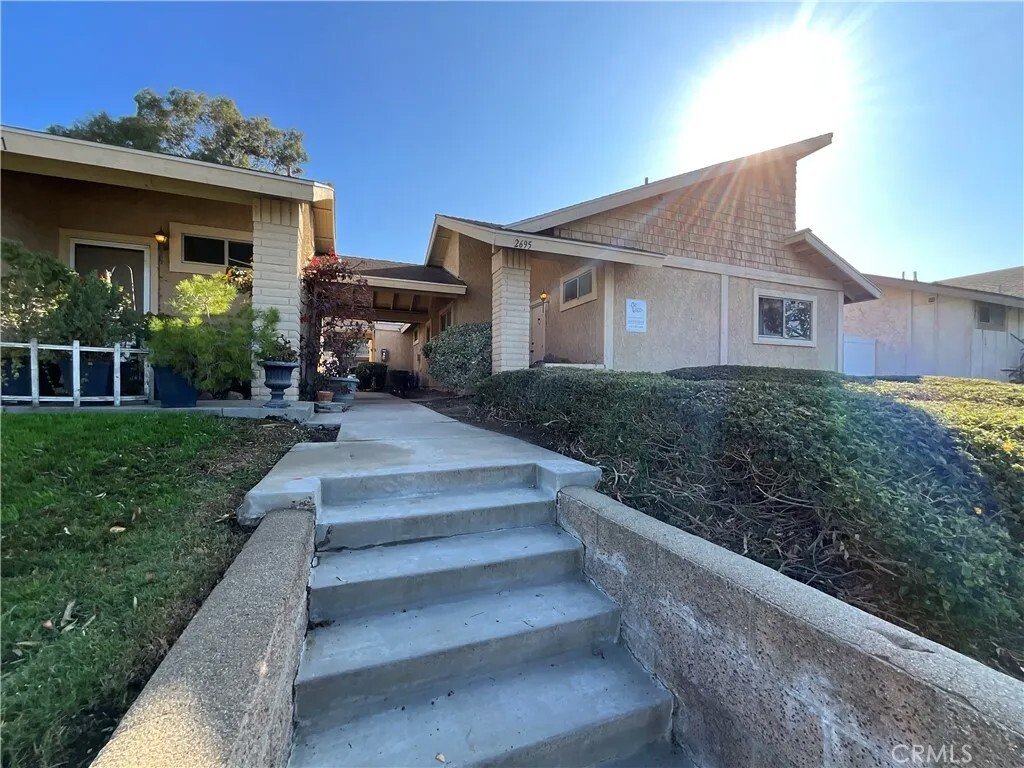 Orange, California, United States 2 - 18123061
