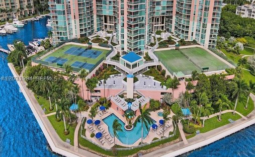 Eigentumswohnung in Aventura, Florida, Vereinigte Staaten 1