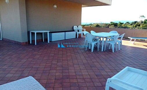 Country House in Cinquale, Montignoso, Tuscany 1