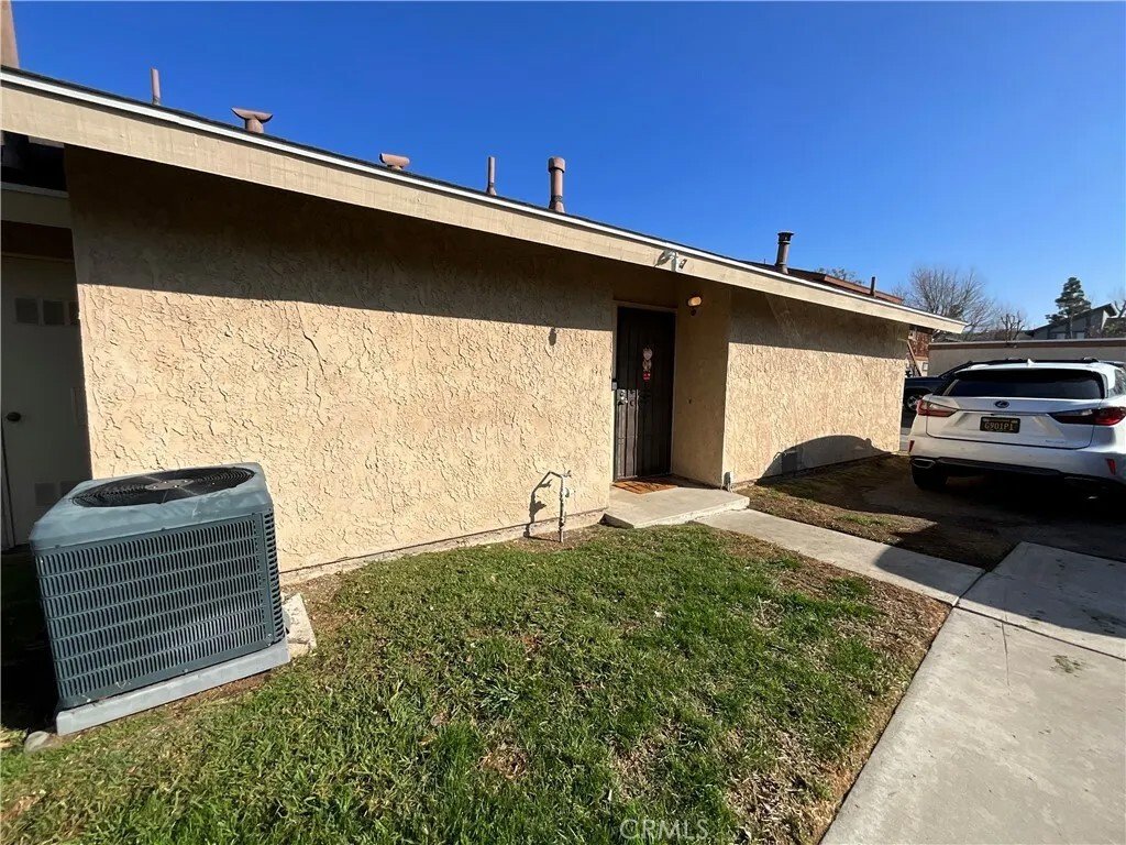 Orange, California, United States 4 - 18123066