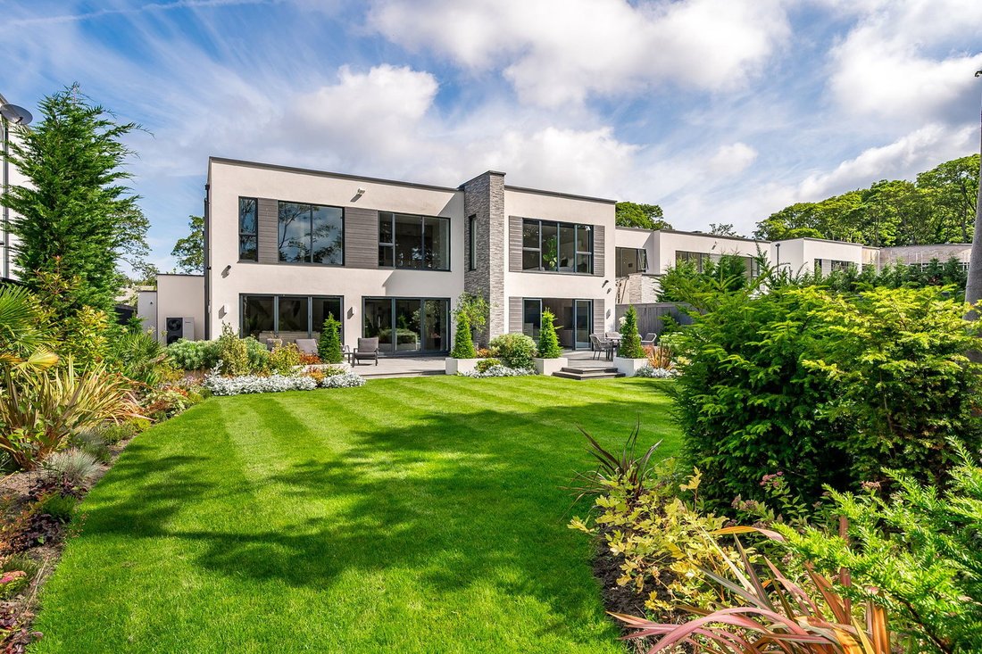 House in Freshfield, Formby, England 1 - 18124776