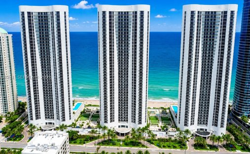 Condo in Sunny Isles Beach, Florida, United States 1