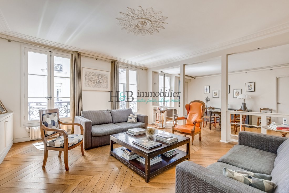 Apartment in Grange Aux Belles-Terrage, Paris 10e Arrondissement, Paris 1 - 18122257