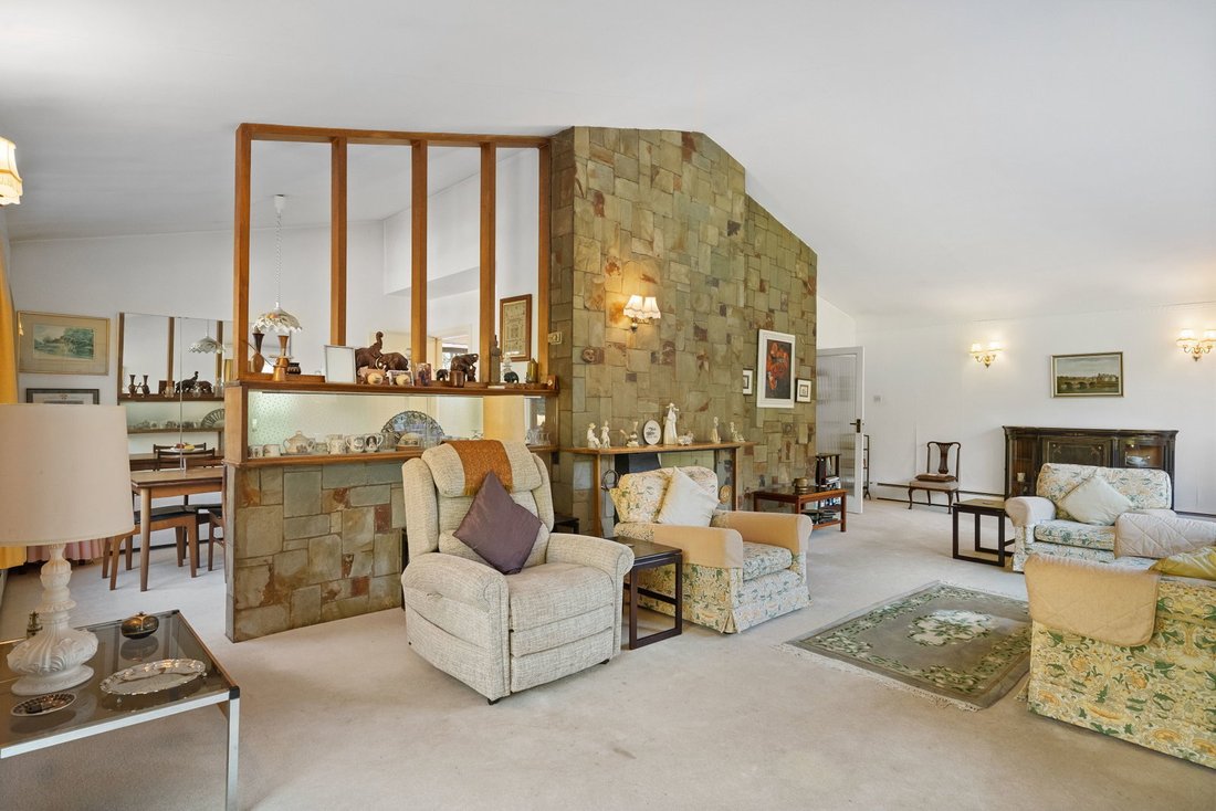 Bungalow in Freshfield, Formby, England 3 - 18124790
