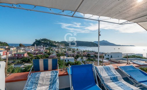 Casa en Isla de Procida, Campania, Italia 1