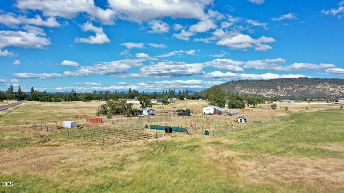 House in Medford, Oregon, United States 5 - 18123282