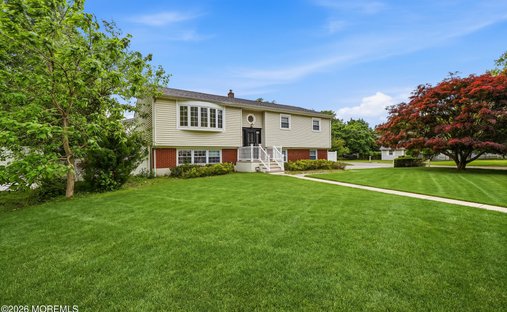 House in Oakhurst, New Jersey, United States 1