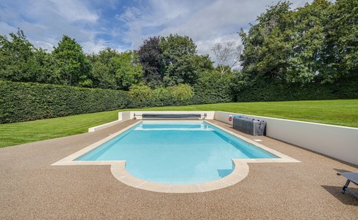 Casa a Saint Hill, East Grinstead, Inghilterra 1