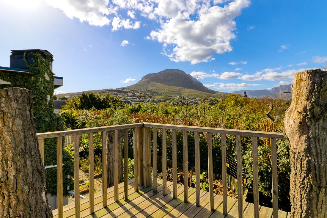 House in Greenway Rise, Helderberg, Cape Town 3 - 18120662
