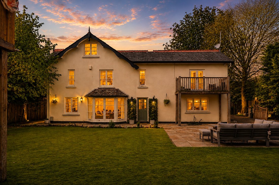 House in Holmfield Park, Formby, England 4 - 18124786