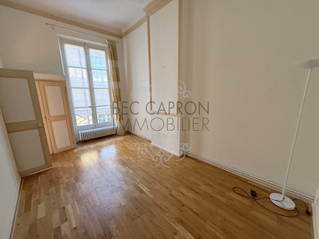Apartment in Granettes-Jauberte-Sainte Anne, Aix-en-Provence, France 4 - 16918474