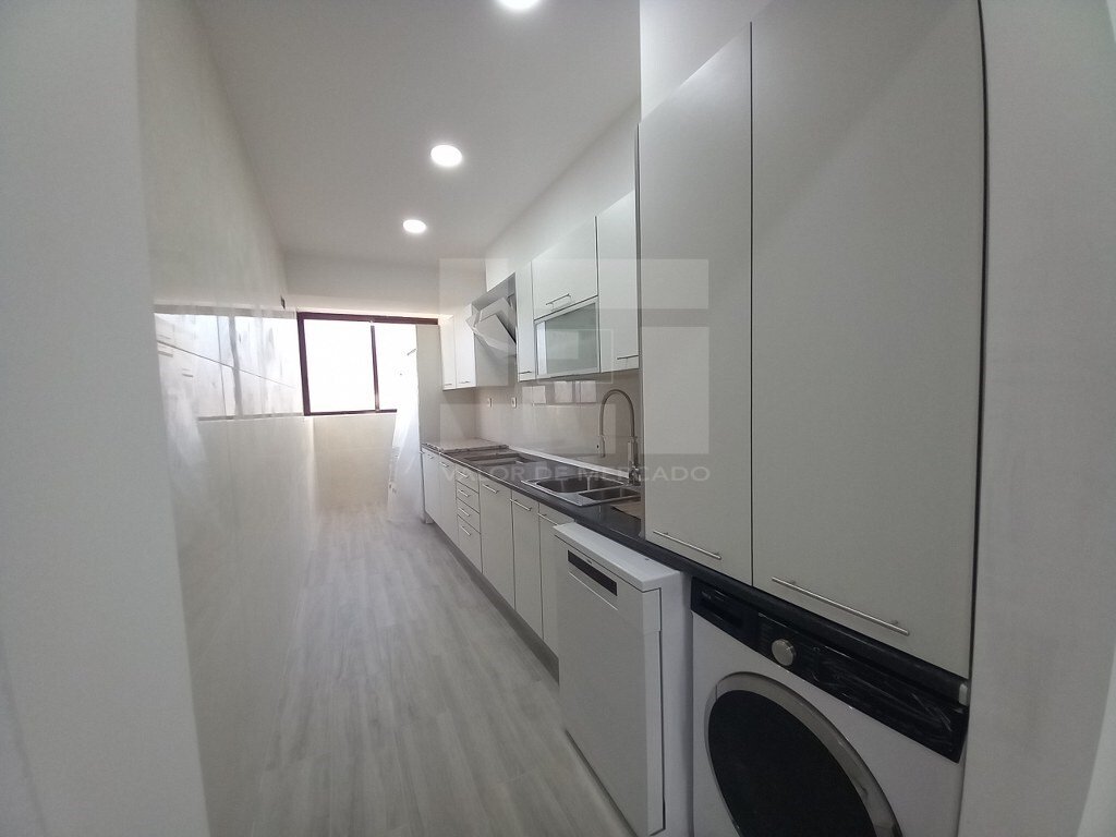 Apartment in Costa da Caparica, Setubal, Portugal 3 - 18123846