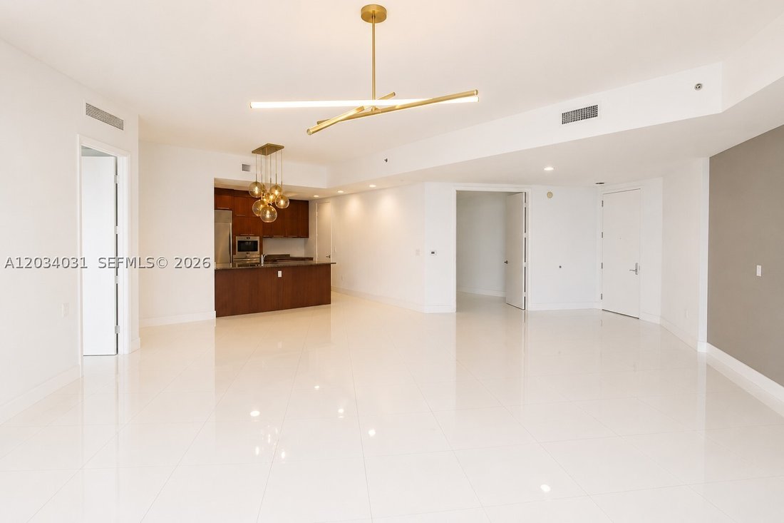 Condo in Sunny Isles Beach, Florida, United States 5 - 18122995