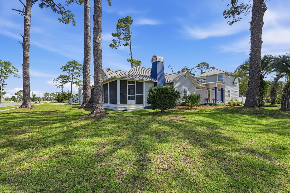 House in Port St. Joe, Florida, United States 5 - 18121562