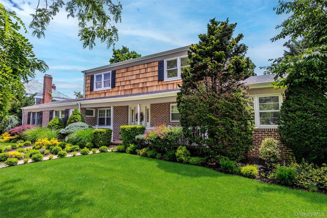 House in Rockville Centre, New York, United States 1 - 18118794