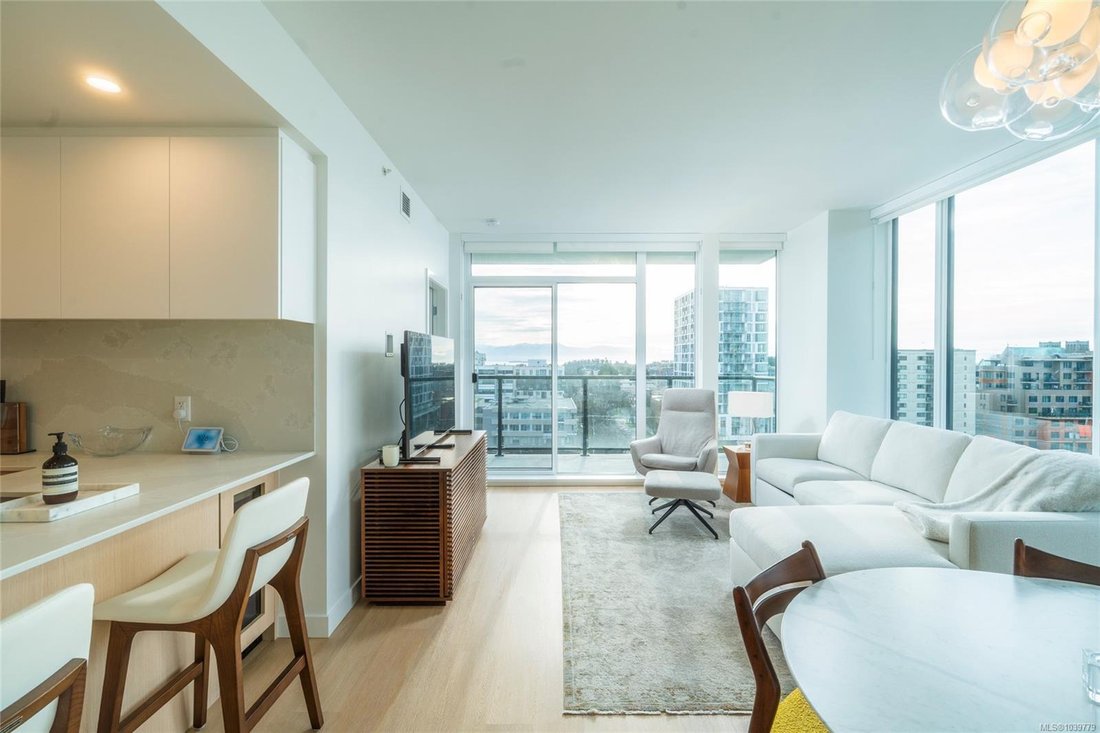 Condo in Victoria, British Columbia, Canada 5 - 18123630