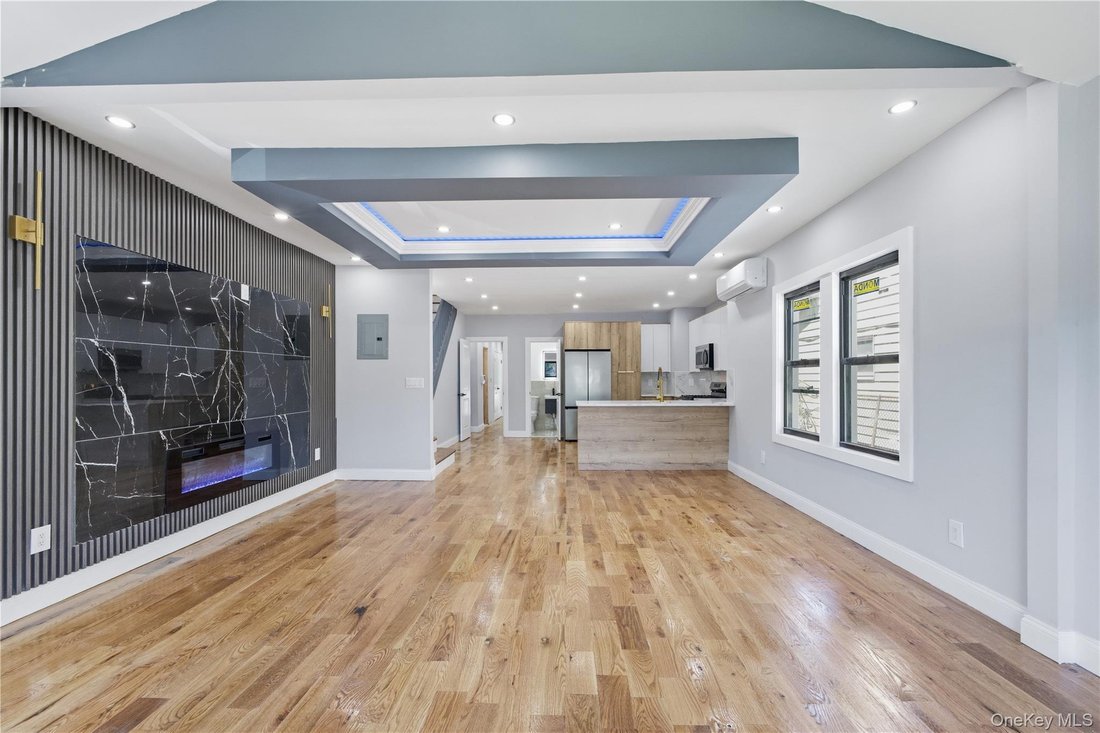 House in New York, New York, United States 3 - 18122065