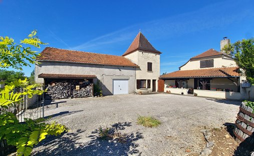 Villa in Bach, Occitania, France 1