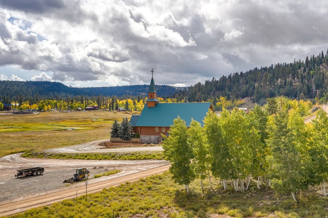 Duck Creek Village, Utah, United States 4 - 18121723
