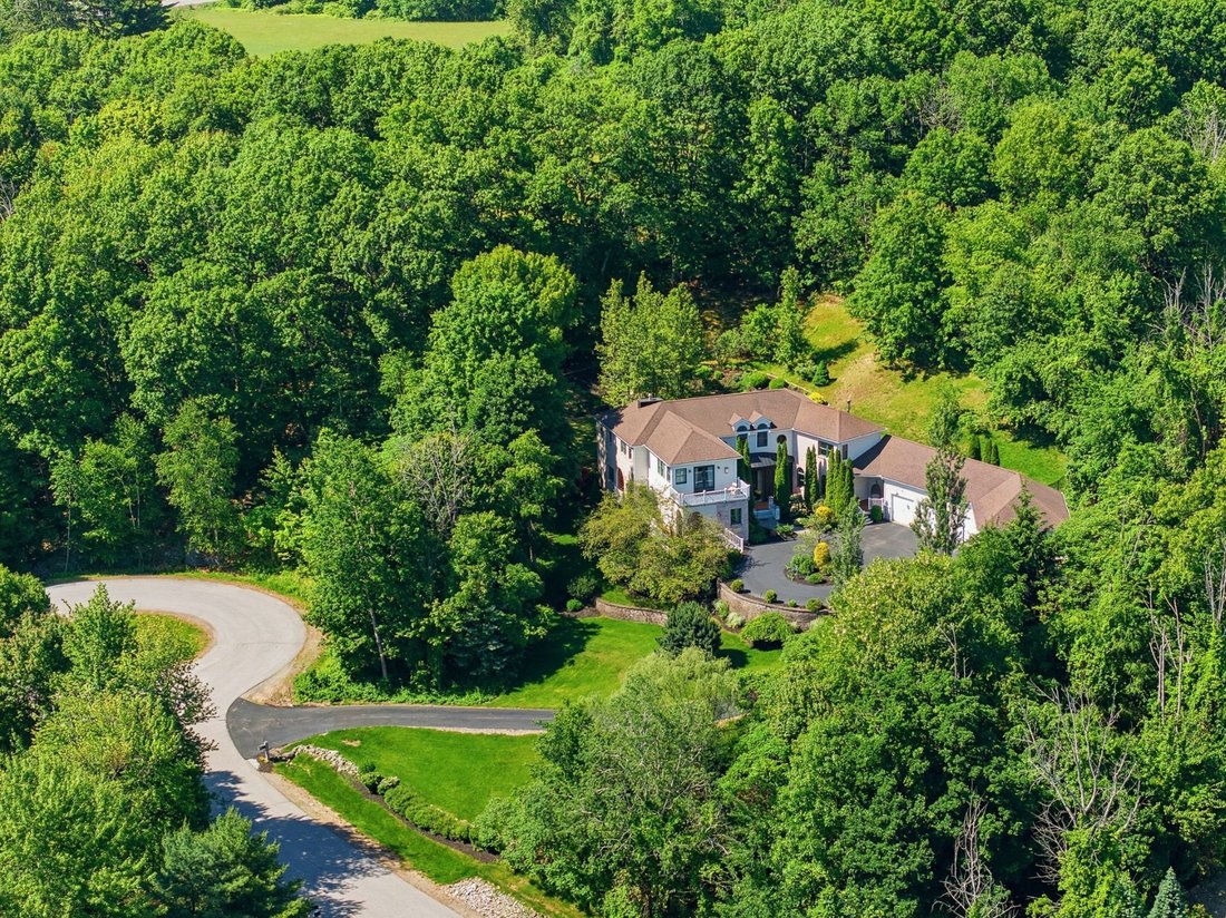 House in Bedford, New Hampshire, United States 3 - 18120461