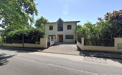 Haus in Écully, Auvergne-Rhone-Alpen, Frankreich 1