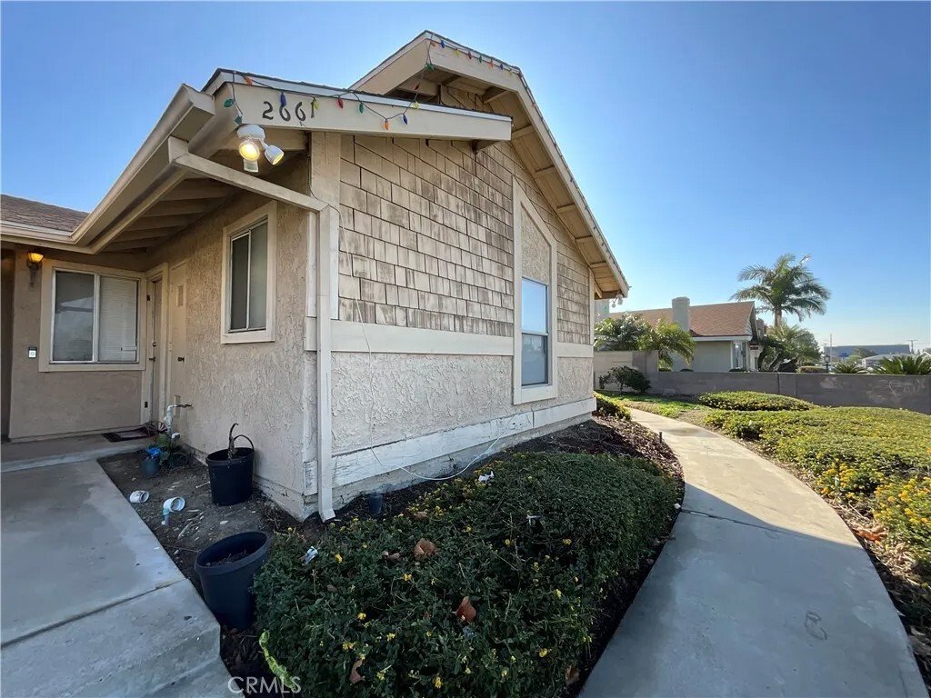 Orange, California, United States 2 - 18123066
