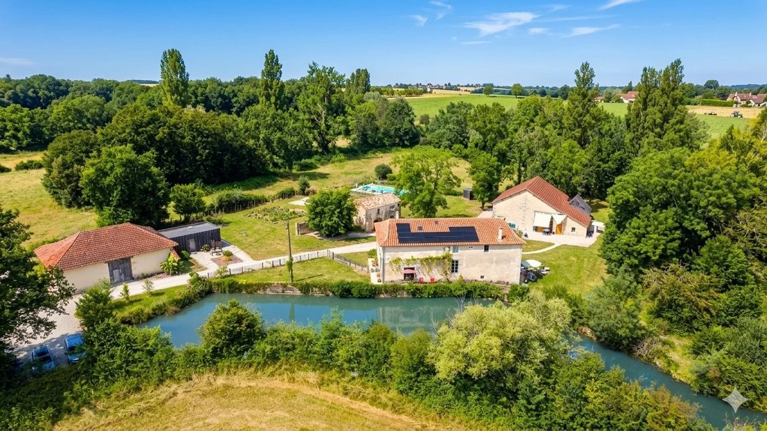 House in Ribérac, Nouvelle-Aquitaine, France 1 - 15624889