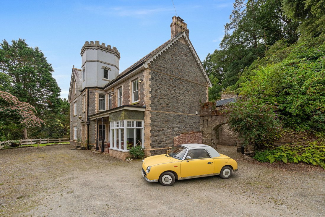 House in Cornwall, England 3 - 18124715
