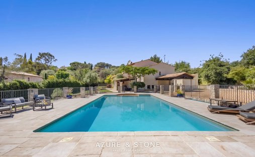 Villa in Le Rouret, Provence-Alpes-Côte d'Azur, France 1