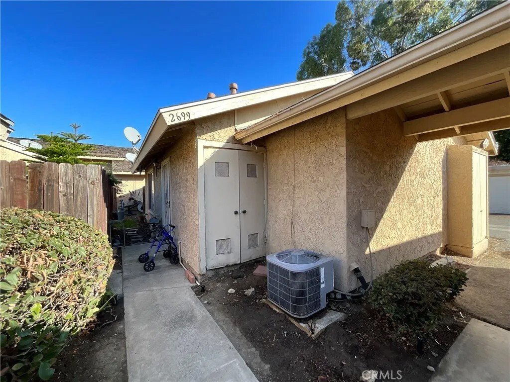 Orange, California, United States 4 - 18123061
