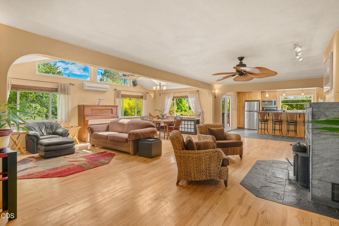 Farm Ranch in Talent, Oregon, United States 5 - 18123302