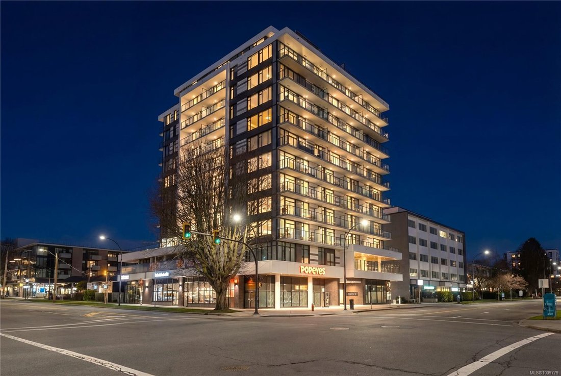 Condo in Victoria, British Columbia, Canada 1 - 18123630