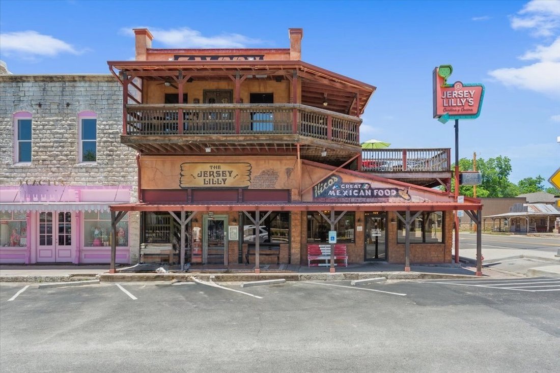 House in Hico, Texas, United States 3 - 18123295