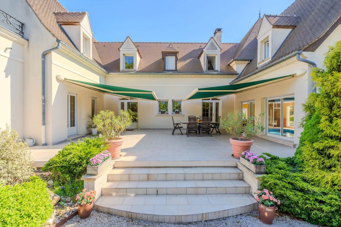 Villa in Gouvieux, Hauts-de-France, France 4 - 16474415