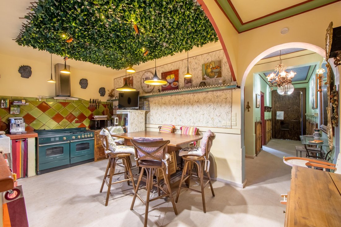 House in Centre Ville, Aigues-Mortes, France 5 - 18122369