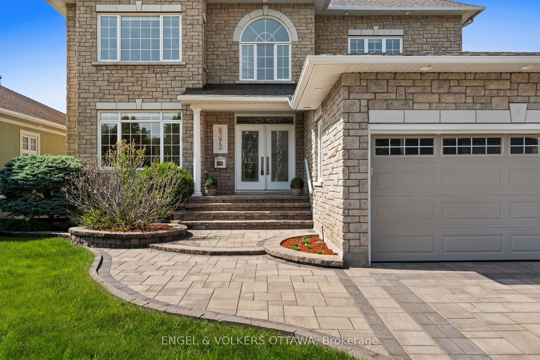 House in Ottawa, Ontario, Canada 2 - 17460379