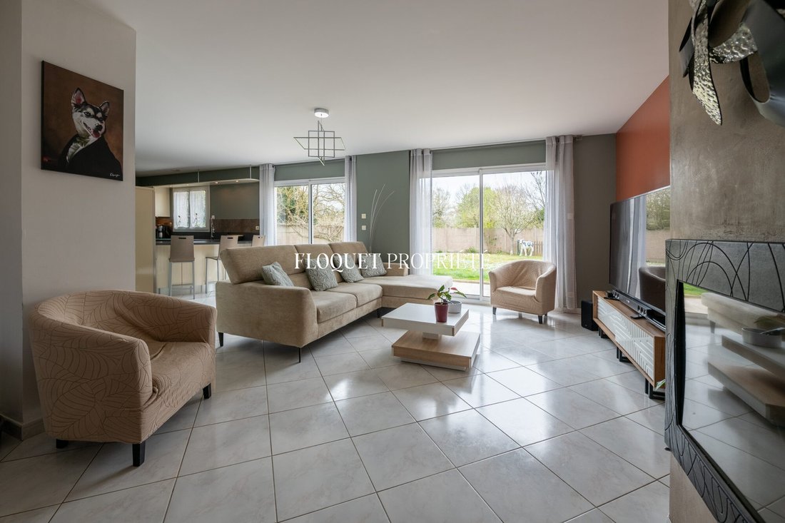 House in Saint-Martin-en-Biere, Ile-de-France, France 5 - 18124621