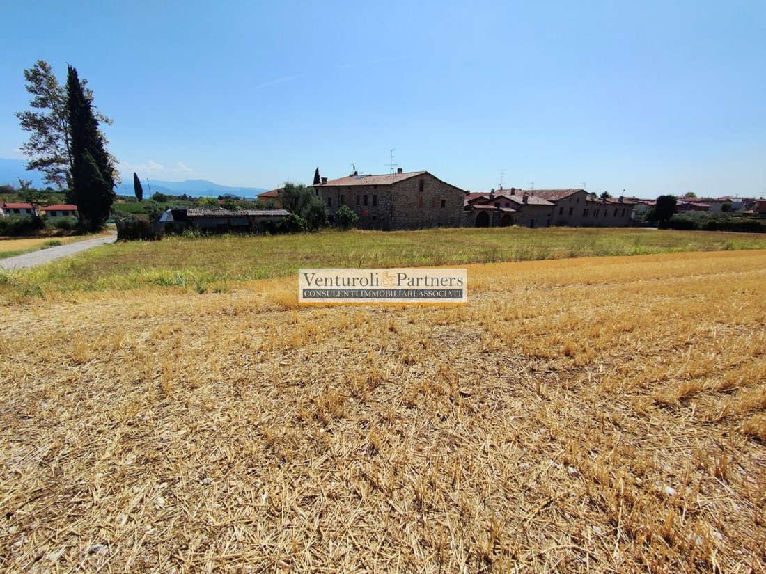 Land in Raffa, Lombardy, Italy 5 - 18124070