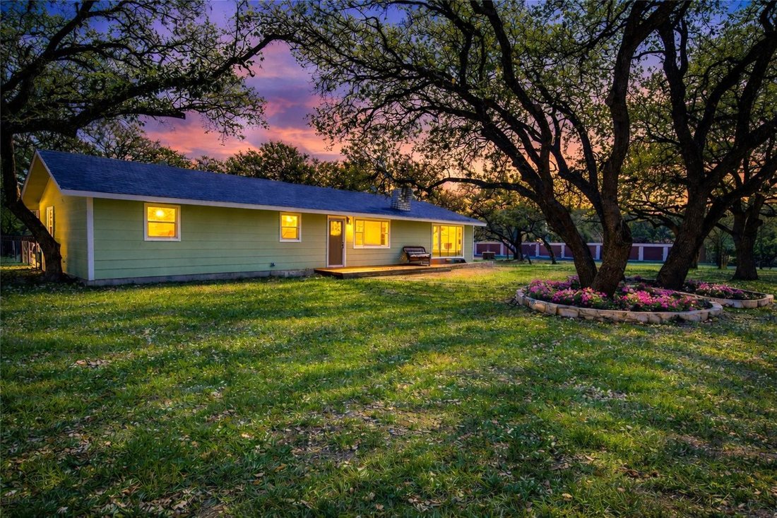 House in Johnson City, Texas, United States 5 - 18123666