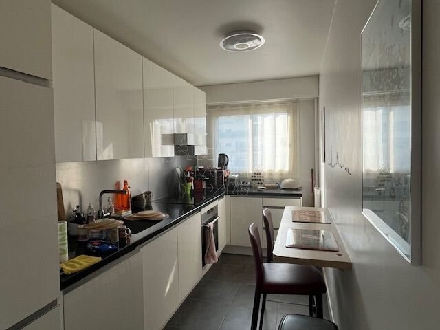 Apartment in Violet Commerce, Paris 15e Arrondissement, Paris 3 - 18124705