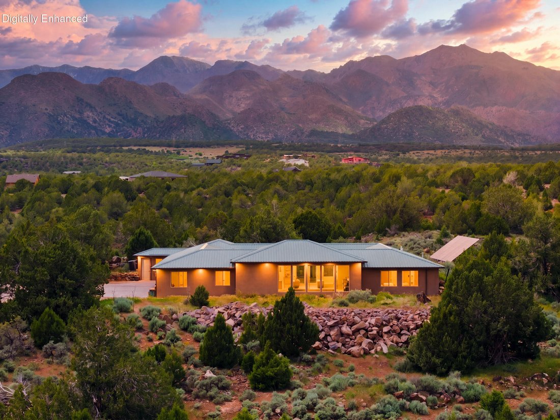 House in New Harmony, Utah, United States 1 - 17830498