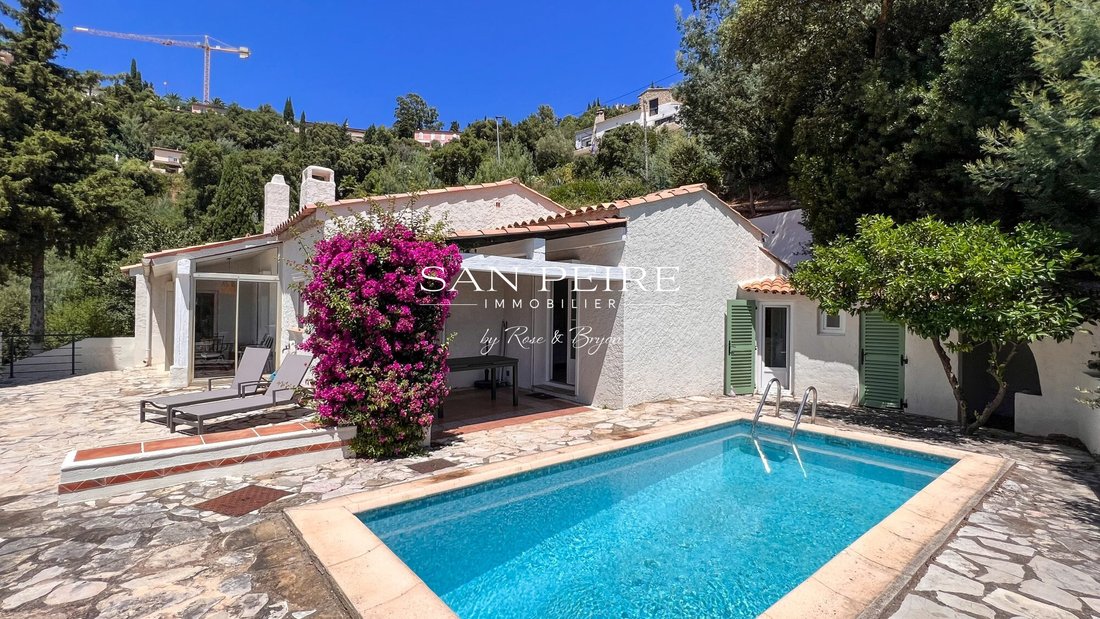 House in Les Issambres, Roquebrune-sur-Argens, France 2 - 18124635
