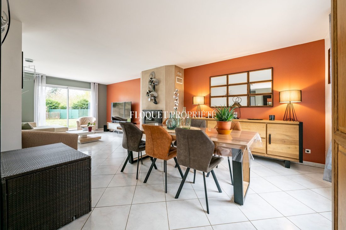 House in Saint-Martin-en-Biere, Ile-de-France, France 1 - 18124621