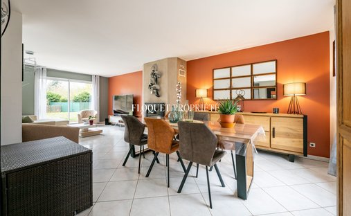 House in Saint-Martin-en-Biere, Ile-de-France, France 1