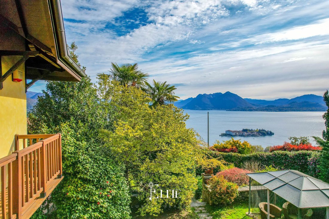 Villa in Stresa, Piedmont, Italy 1 - 18125083