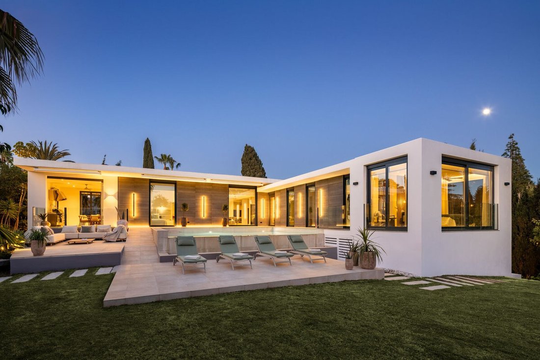 Villa in Nueva Andalucia, Marbella, Spain 2 - 18125348
