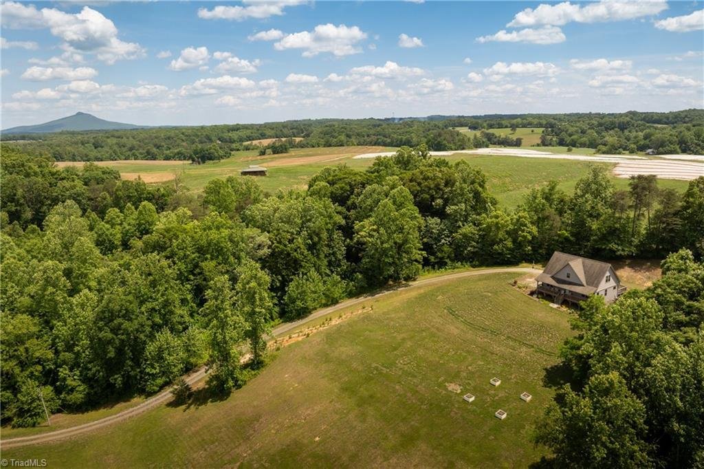 House in Ararat, North Carolina, United States 1 - 18125191