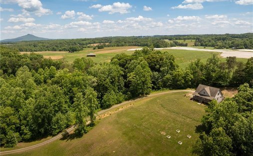 House in Ararat, North Carolina, United States 1
