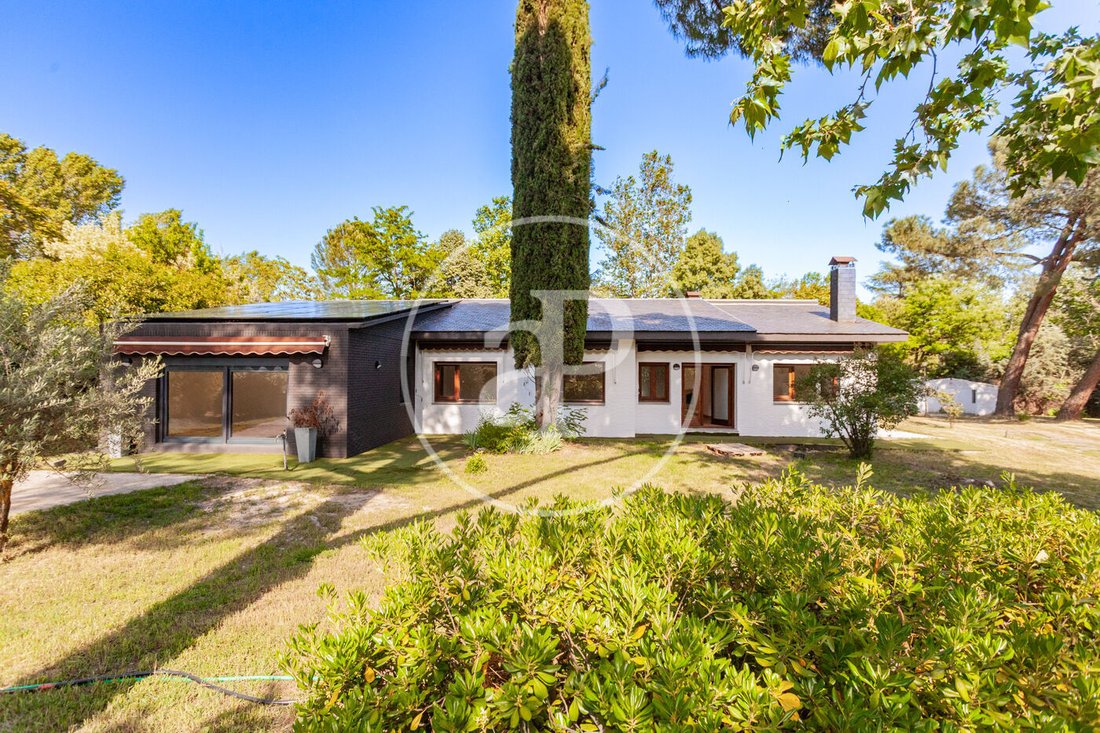 Villa in Villafranca del Castillo, Villanueva de la Canada, Comunidad de Madrid 2 - 17878927